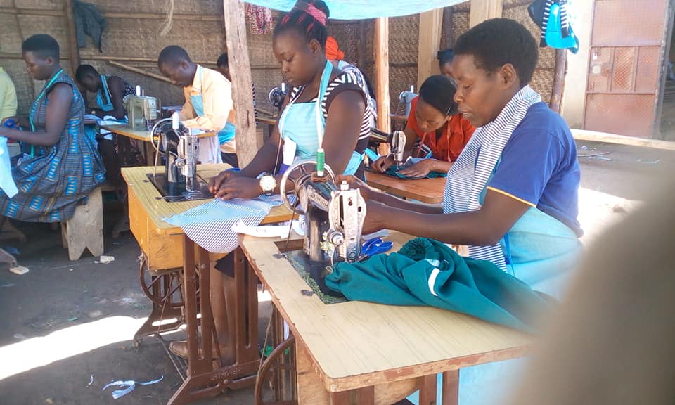 TEENAGE MOTHERS 2 Tailoring class ongoing 1 1